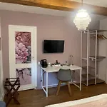 Hotel Le Cygne 2*