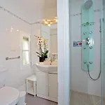 Le Cygne Hotel