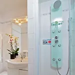Hotel Le Cygne 2*