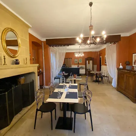 Logis Le Cygne 2* Le Bugue