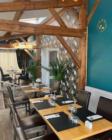 Hotel Logis Le Cygne Le Bugue