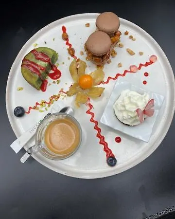 Logis Le Cygne 2* Le Bugue