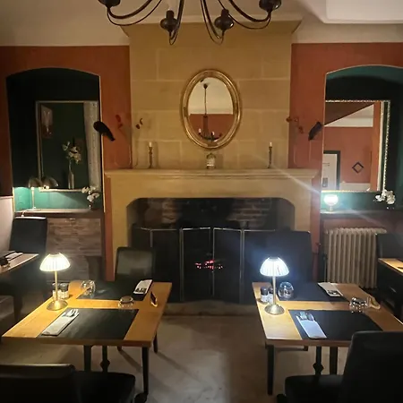 Logis Le Cygne Otel 2*