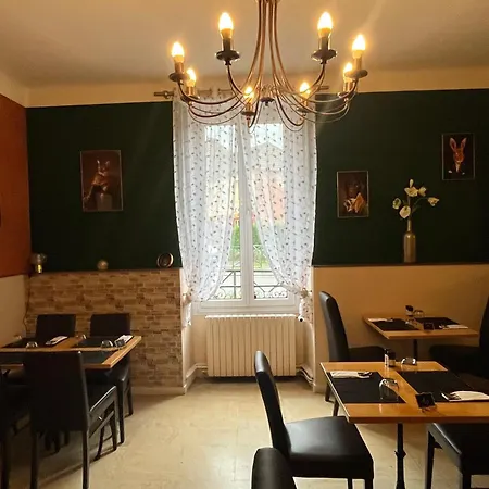 Logis Le Cygne Ле-Бюг