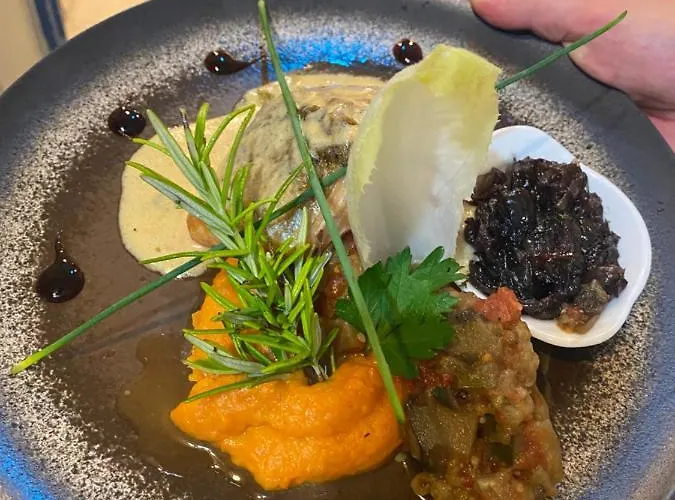 Hotell Logis Le Cygne