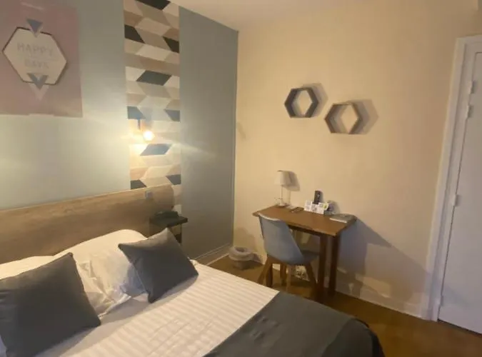 Logis Le Cygne 2* Le Bugue