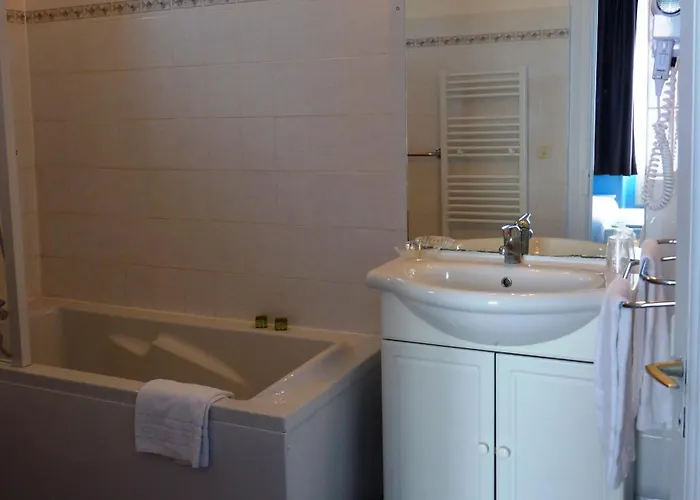 Logis Le Cygne 2* Le Bugue