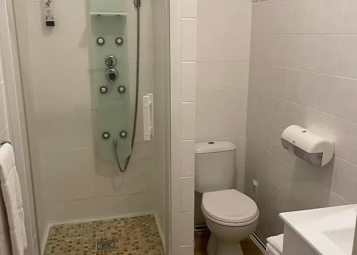 Logis Le Cygne Hotell