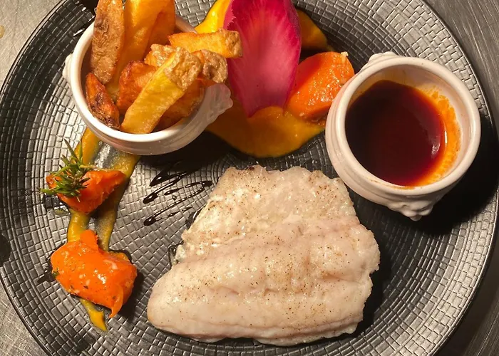 Logis Le Cygne Hotell