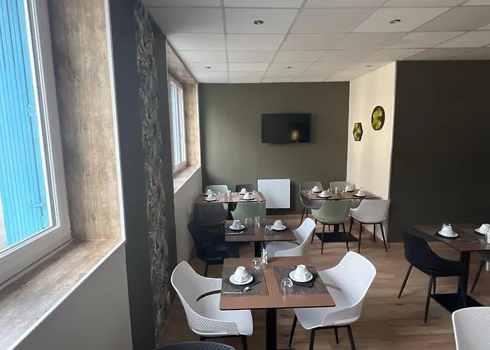 Logis Le Cygne Hotell 2*