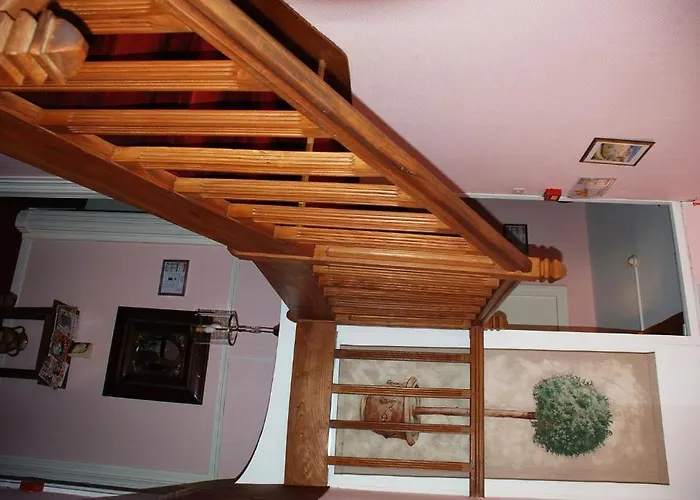 Logis Le Cygne 2* Le Bugue